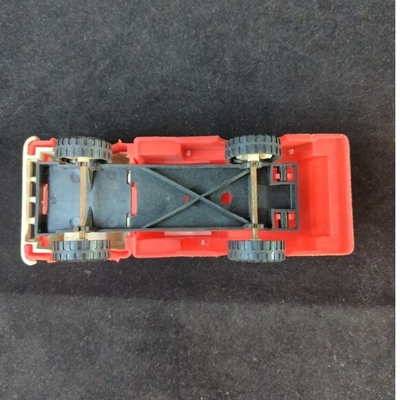 Vintage 1960s Gay Toys Red Plastic Toy Fire Truck Ladder Hoses - Picture 5 of 7